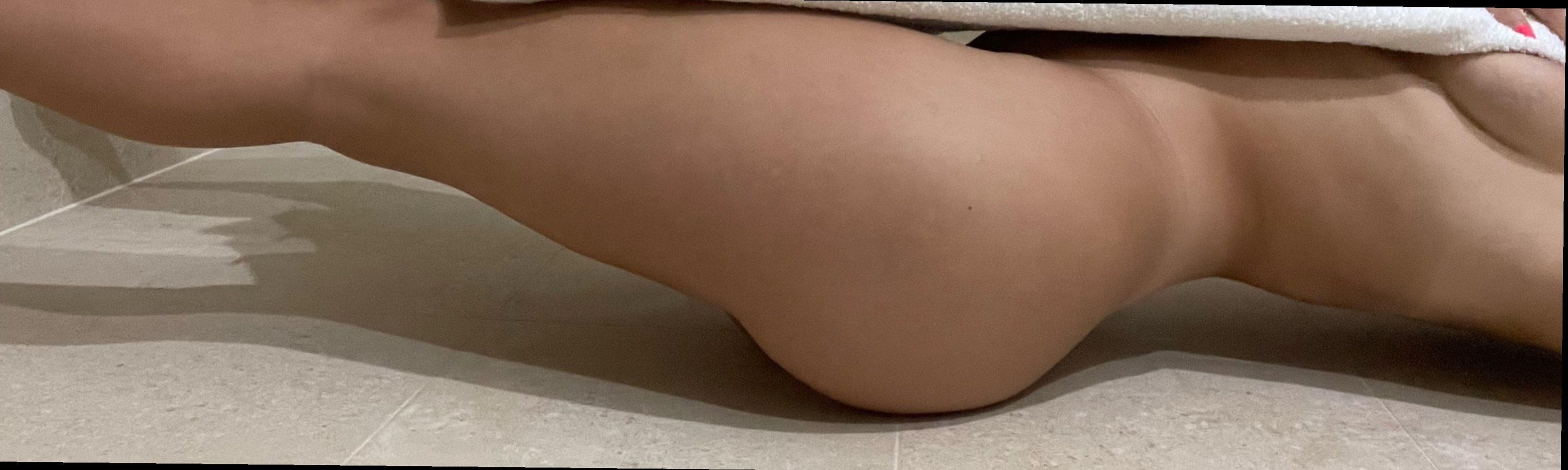 Naslovna fotografija — Aya Maxwell