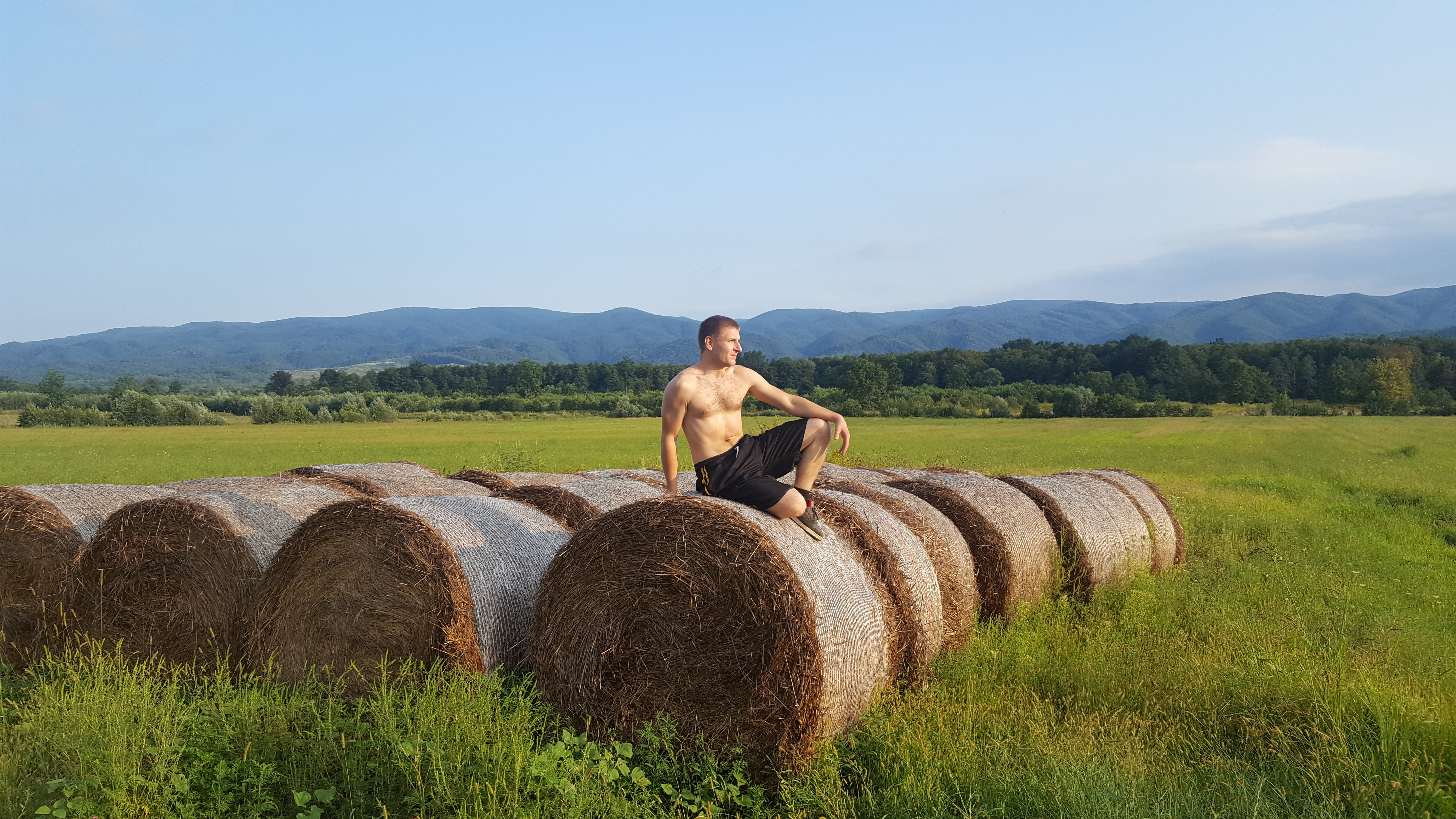Naslovna fotografija — Adam Essex