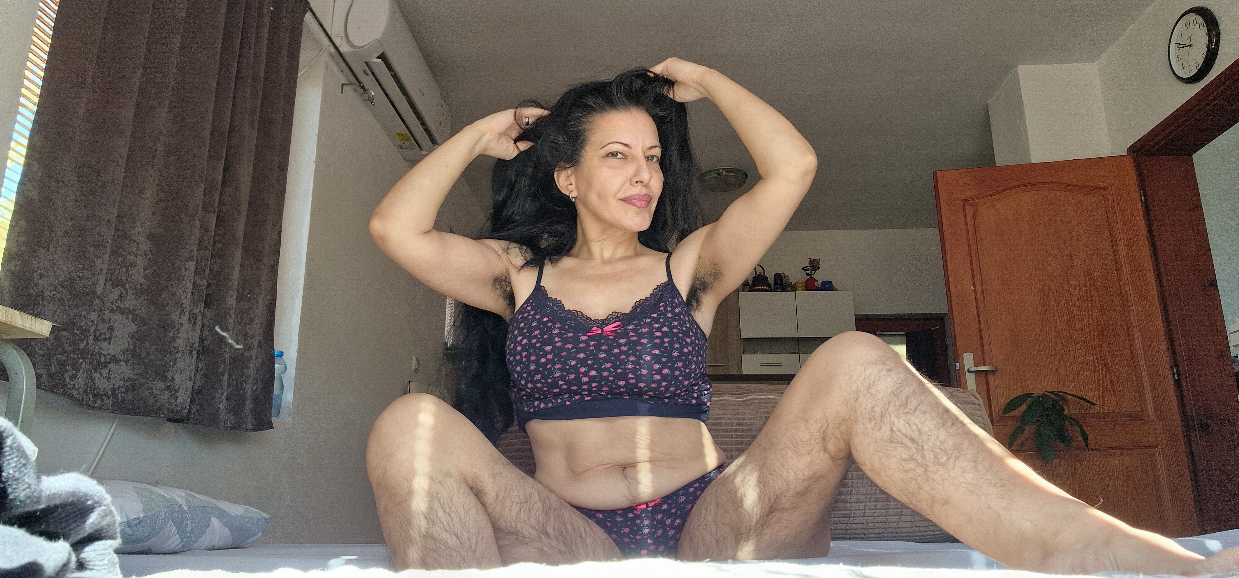 Naslovna fotografija — HAIRY DENI🦂🦂